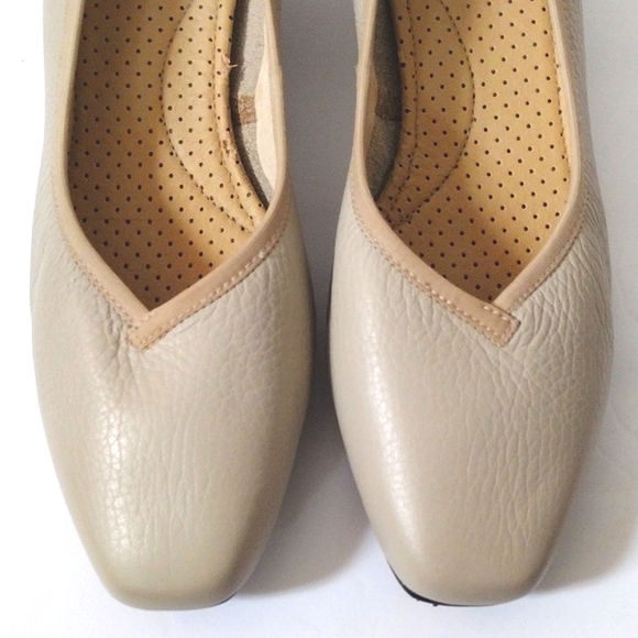 Ros Hommerson Women's Leather Kitten Heels Square Toe Classic Work Pumps US 6 - Picture 7 of 13